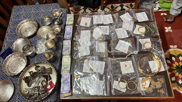 శాంతి కేసు, ఏసీబీ, ఆభరణాలు