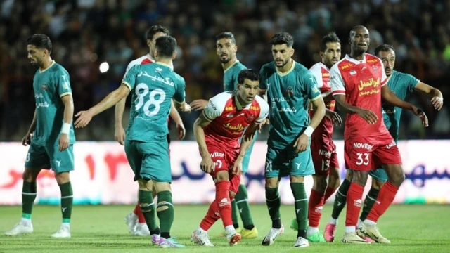 شمس‌آذر و پرسپولیس