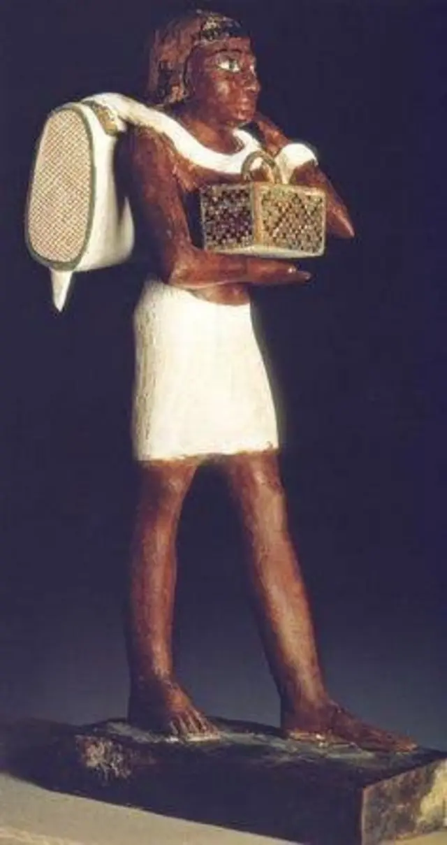 أقرب التماثيل إلى قلب د.هبة عبد الجواد