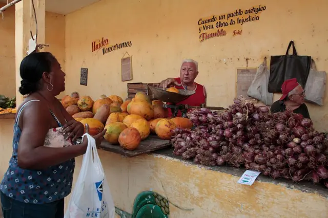 Mercado estatal cubano