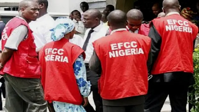 Awọn oṣiṣẹ EFCC