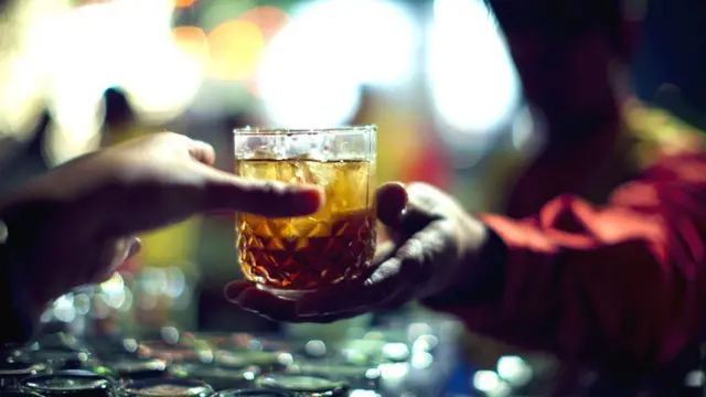 மதுபானம் - கோப்புப் படம்