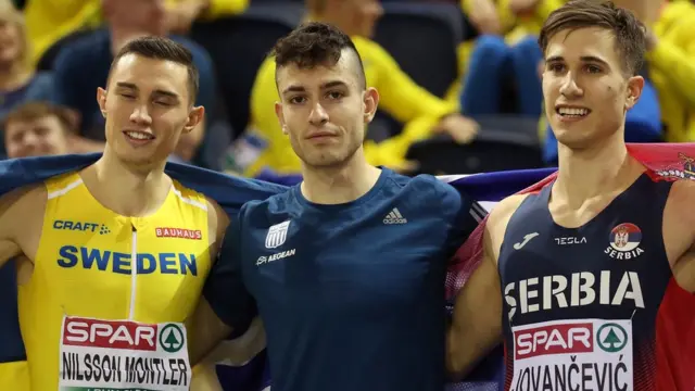 Поред скока у даљ у досадашњој каријери такмичио се у још неколико дисциплина