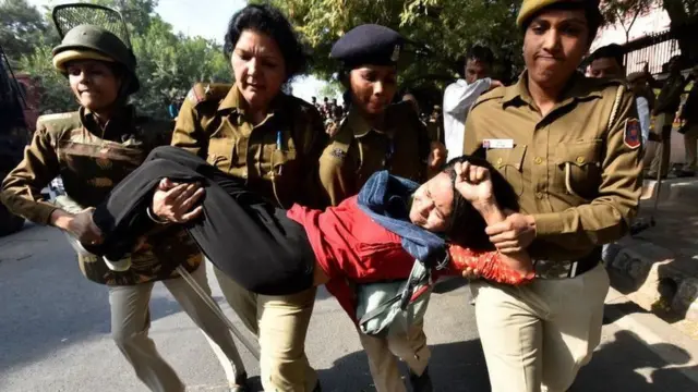 జేఎన్‌యూ