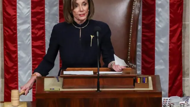 رئيسة مجلس النواب نانسي بيلوسي