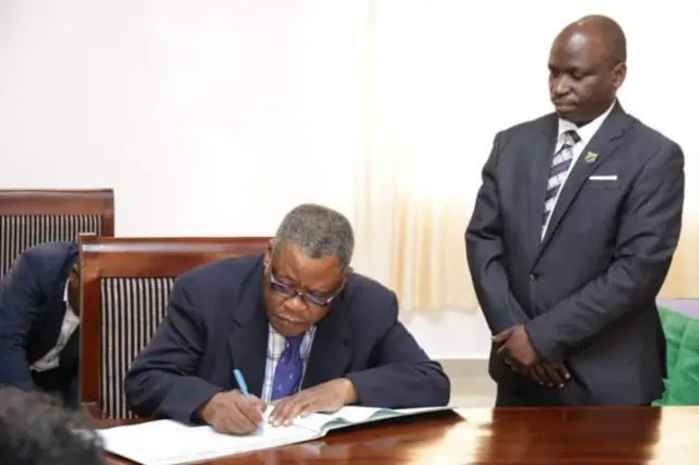 John Shibuda kutoka chama cha ADA-Tadea pia amepitishwa na tume.