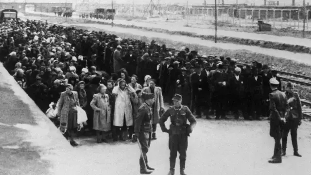 В'язні Аушвіцу