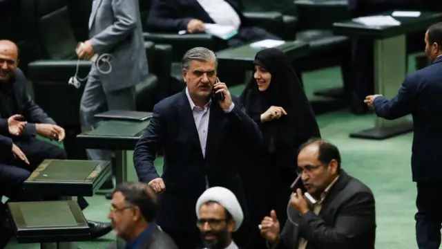 در جلسه امروز مجلس شورای اسلامی ۲۵۵ نماینده حاضر بودند