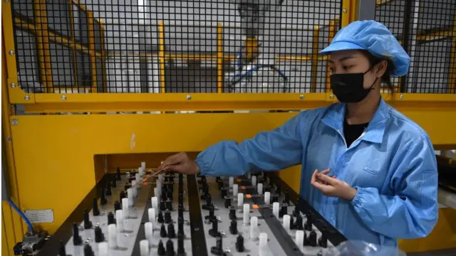Về chi phí nhân công, Việt Nam được cho là thị trường có giá cả hợp lý