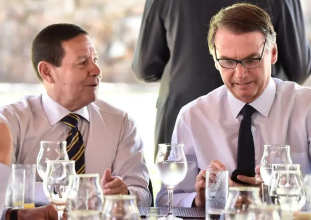 Hamilton Mourão e Jair Bolsonaro