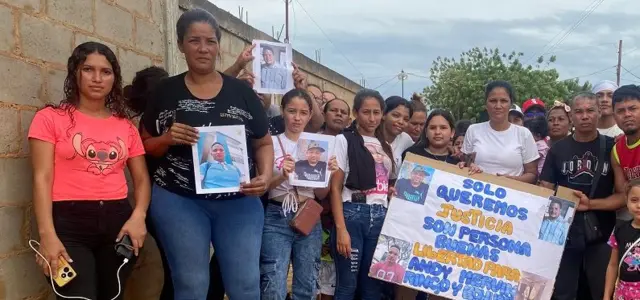 Rosiani Camaño, Erkia Palencia, Mercedes Yamarte y Yarelis Herrera, residentes del barrio venezolano Los Pescadores, 