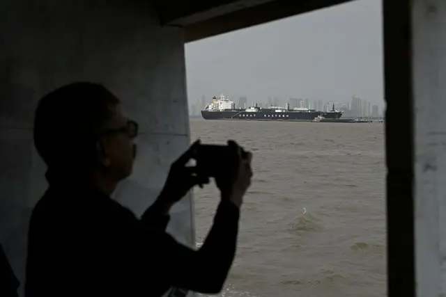 Selat Hormuz. harga minyak