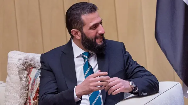 رئيس المرحلة الانتقالية في سوريا أحمد الشرع.