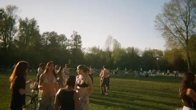 Старе фото низької роздільної якості 