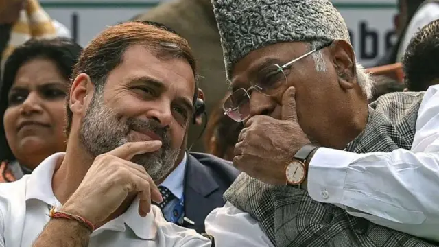 राहुल गांधी सातत्यानं 2024 ची निवडणूक ही विचारधारेची लढाई आहे असं म्हणतात.