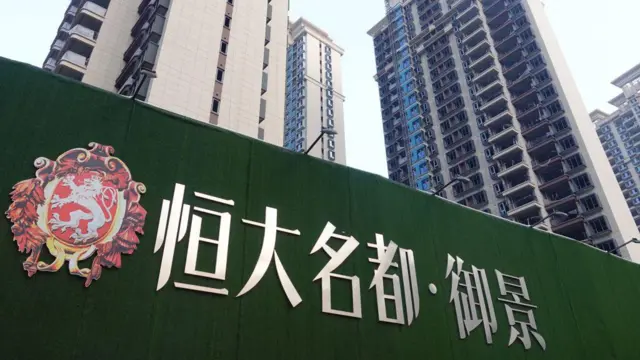 Kompleks Real Estat Evergrande di Yichang, provinsi Hubei, China.