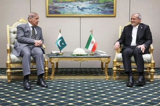 भारत-इराण संबंधांमध्ये पाकिस्तान हा एक प्रमुख घटक राहिला आहे.