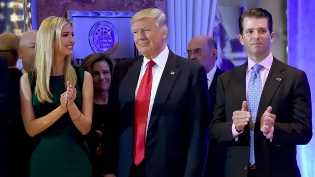 Дональд Трамп розкриткував спецслужби і деяких журналістів