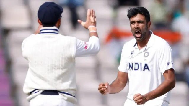 आर अश्विन