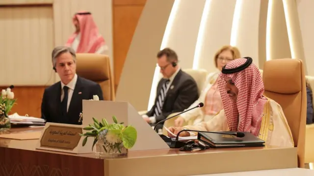 اجتماع الرياض بين بلينكن وابن فرحان.
