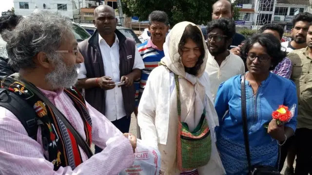 காதலரை கொடைக்கானலில் கைப்பிடித்தார் இரோம் ஷர்மிளா