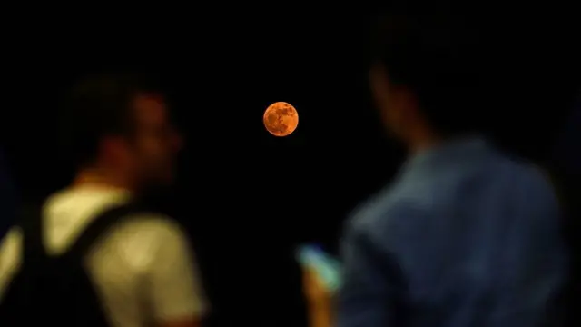 સુપરમૂનની તસવીર