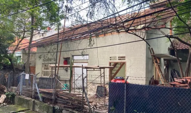 Rumah milik Marco Kusumawijaya sebelum dibangun menjadi rumah flat