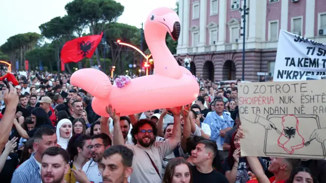 Demonstracije u Tirani