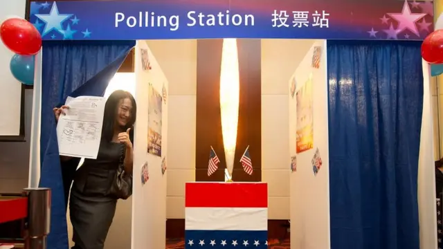 2012年，美国驻北京大使馆的投票站