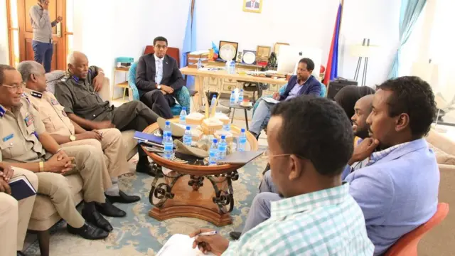 Shir looga hadlayay ammaanka Muqdisho