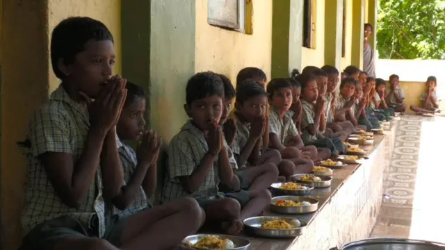 சத்துணவு கூடம்