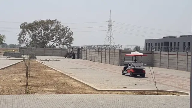 شہرِ خموشاں