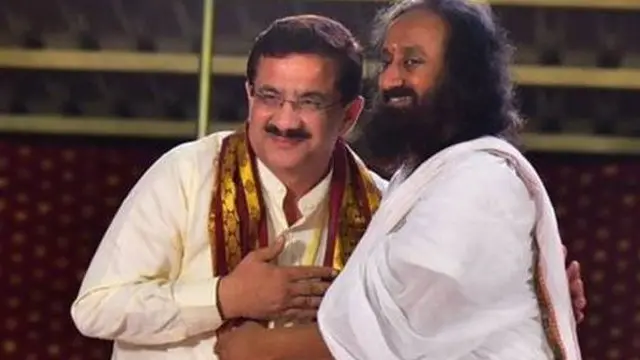 सैयद वसीम रिज़वी, श्री श्री रविशंकर