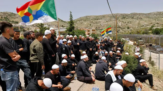 Golan Tepeleri'ndeki Dürziler, Suriye'deki saldırıları protesto ediyor.
