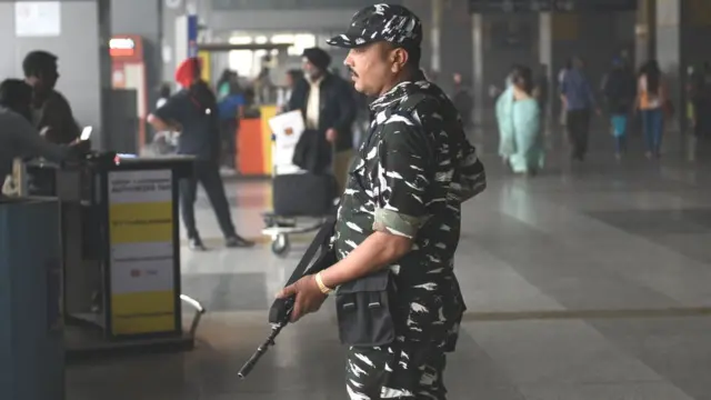 सुरक्षाकर्मी