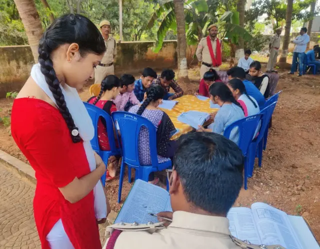 ఫైర్ స్టేషన్లు