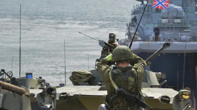 Російські навчання в Криму