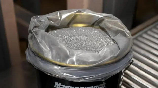 रेयर अर्थ मिनरल्स 