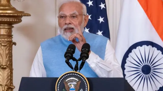 नरेंद्र मोदी