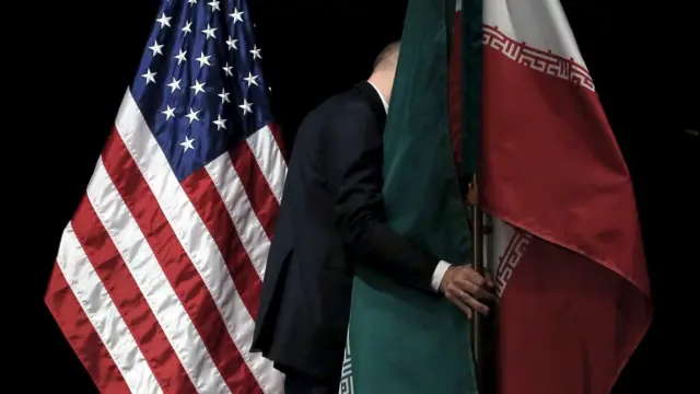 پرچم ایران و آمریکا