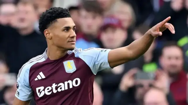 Mshambuliaji wa Aston Villa na England Ollie Watkins