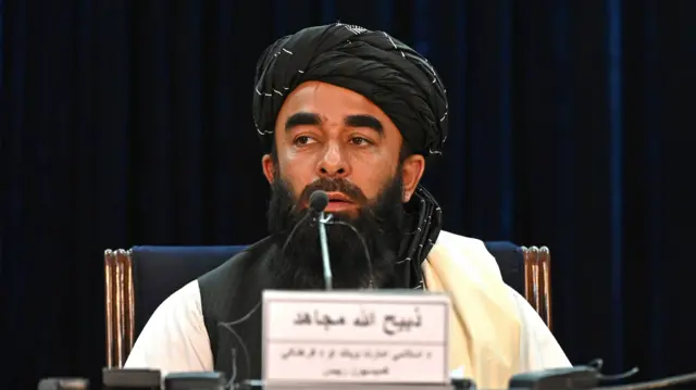 ذبیح‌الله مجاهد، د طالبانو حکومت ویاند