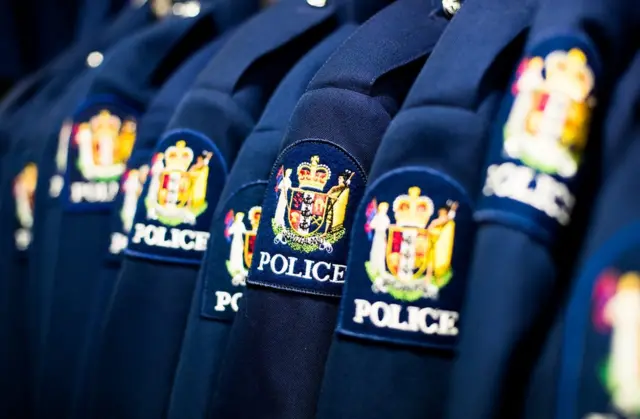 న్యూజీలాండ్ పోలీసులు