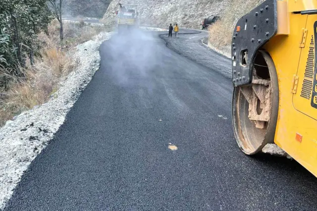 बन्दै गरेको सडक