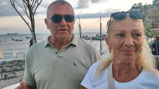 Valjevci Miodrag i Vesna Petronijević tradicionalno letuju u Sutomoru, već dve decenije