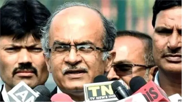प्रशांत भूषणः भारतातले 'जनहित याचिका वकील नंबर 1' की वादग्रस्त व्यक्तिमत्व