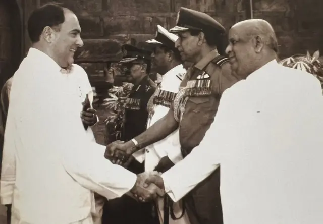 भूतपूर्व प्रधानमंत्री राजीव गाँधी और टीएन शेषन