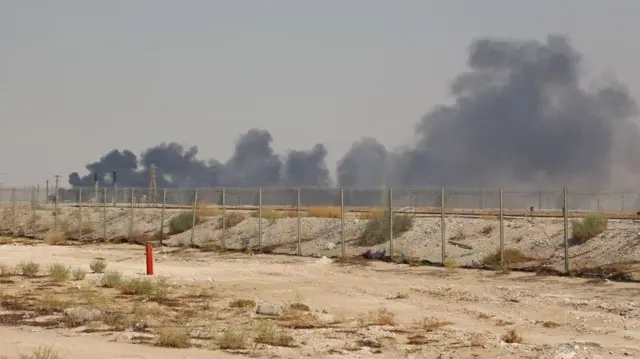 منشأة أرامكو النفطية في السعودية تعرضت لهجوم بالطائرات المسيرة في 2029