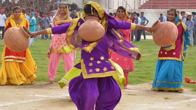 கலைநிகழ்ச்சி ஒத்திகை