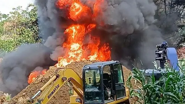 Blora, sumur minyak rakyat, kebakaran